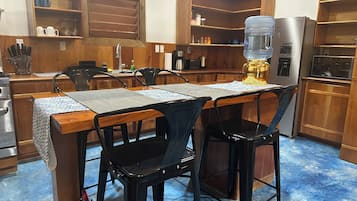 Family Cabin | Private kitchen | Fridge, microwave, oven, blender