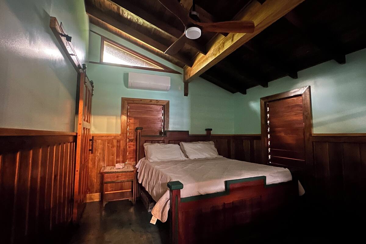 Economy Cabin | Premium bedding, pillow-top beds, in-room safe, blackout curtains