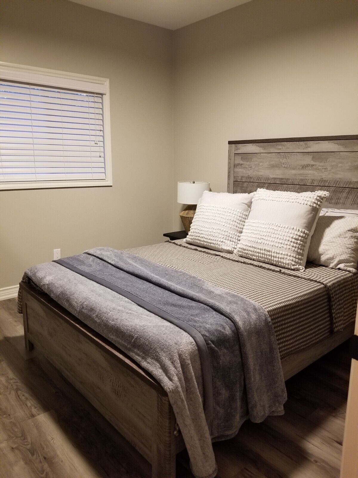 Gooderham Lakehouse - Enjoy the peace, tranquility and northern air.