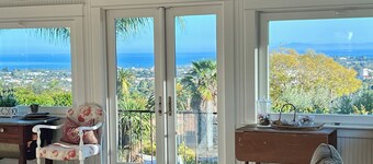 OCEAN & CITY VIEWS 1920s Monthly, RIVIERA HOME, 2 QUEEN BEDS, WALK TO STATE ST