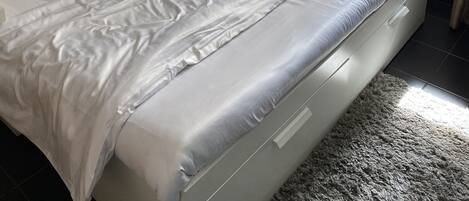 Apartment | 1 bedroom, free WiFi, bed sheets