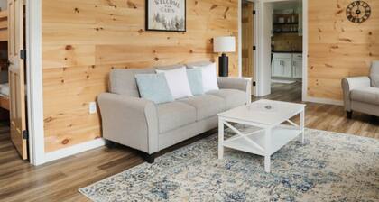 The Firefly Cottage - Hartman Center