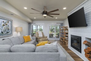 TV - Sound View Sea Pines Townhome | Steps to South Beach Marina (Hilton Head Island)