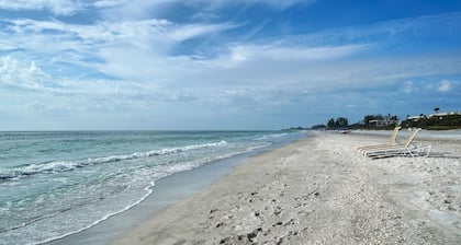 2BR Cottage Bayside of Property, Full Resort Amenities