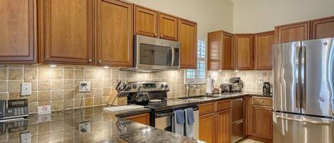 Fridge, microwave, oven, coffee/tea maker