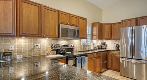 Fridge, microwave, oven, coffee/tea maker