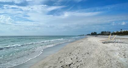 Relax and Recharge in this 1BR Cottage