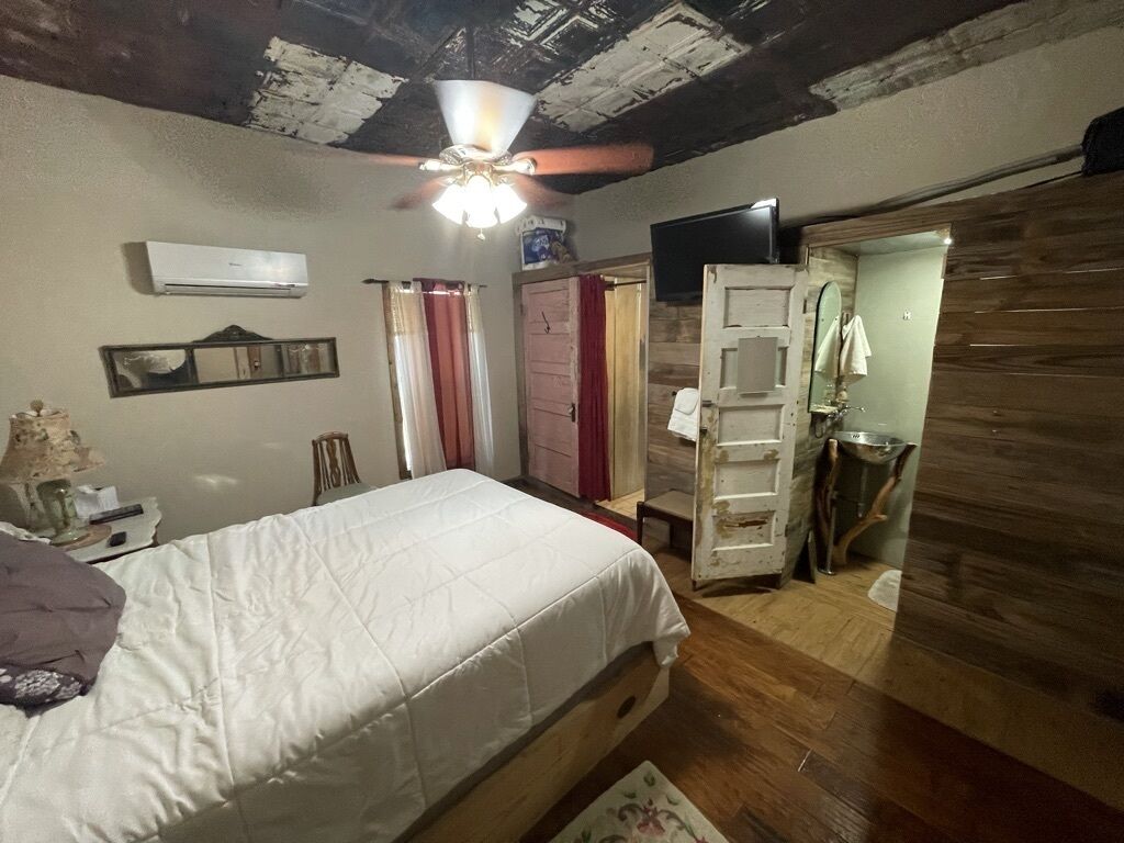 Texperience: Miss Kitty room