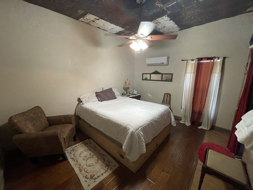 Texperience: Miss Kitty room