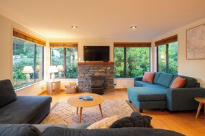 Smart TV, chimenea