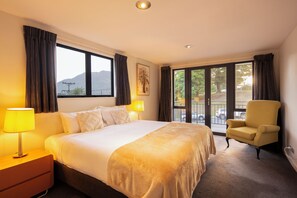 3 bedrooms, iron/ironing board, travel cot, free WiFi