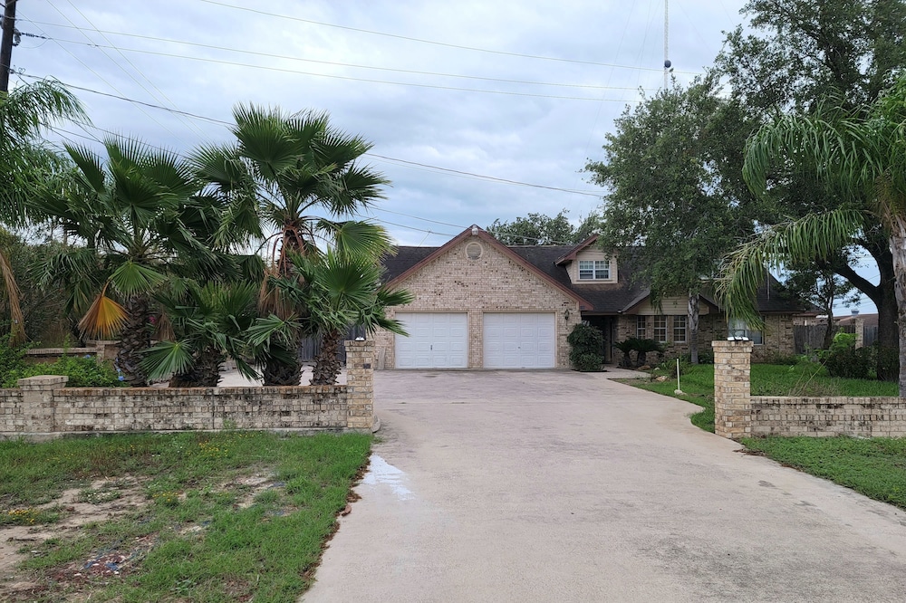 Cozy, spacious, and quiet home!