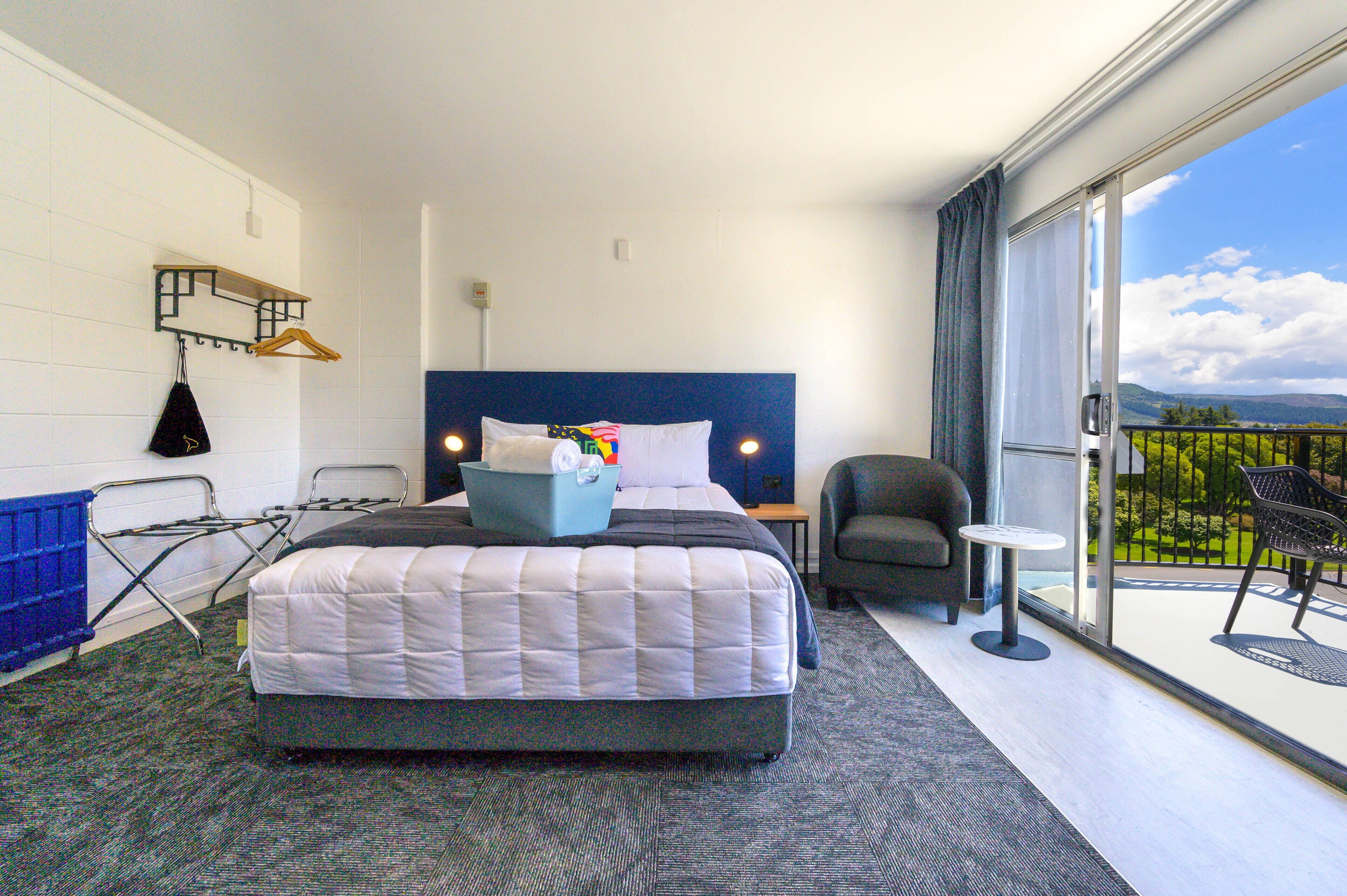 Queen + Sofabed + Bunk with Shared bathroom | Laptop workspace, free cots/infant beds, free WiFi, bed sheets