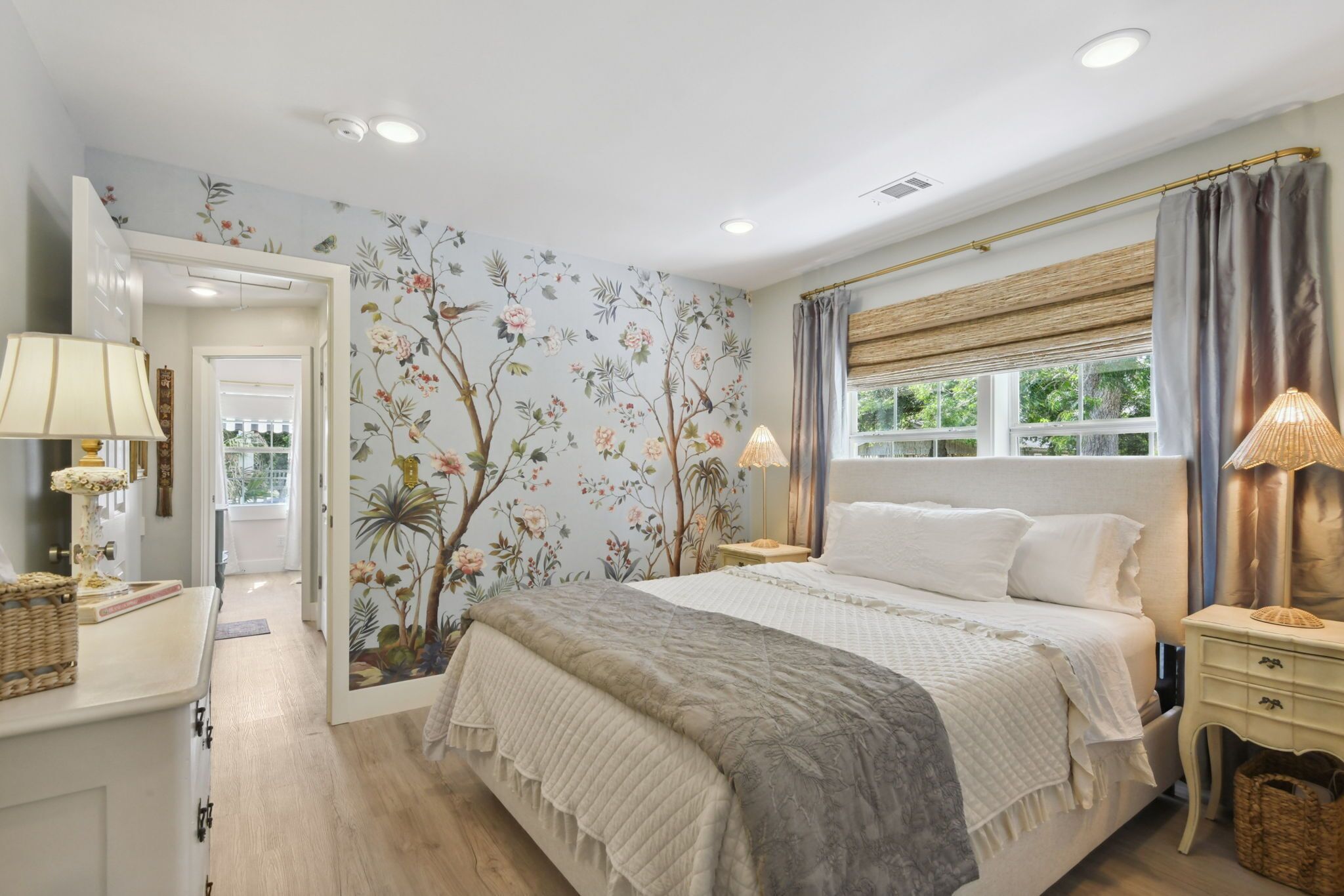 The Guest House is Lovely Beach Cottage, in the heart of Pass Christian.