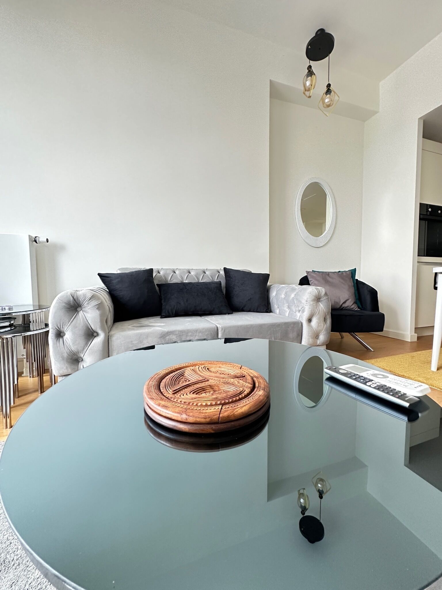 Stylish 1 BR Apartment with free Wi-Fi, TV & Washer