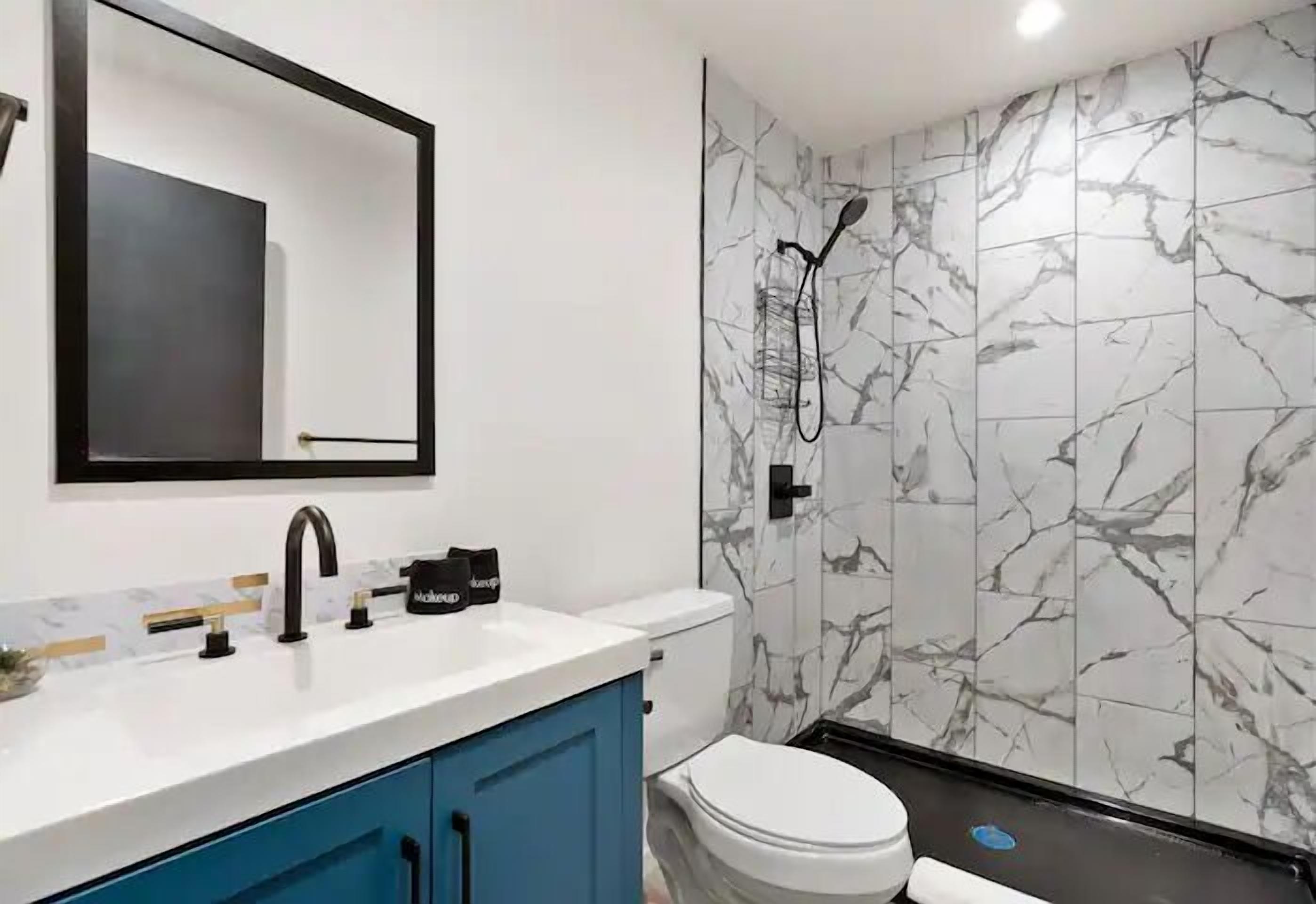 Modern Trendy Spacious Homes SSFDowntown