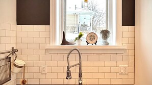 Interior - Victorian Apartment in the heart of Elora (Elora)