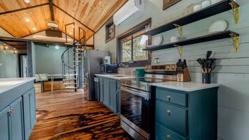 冰箱、微波炉、烤箱、洗碗机