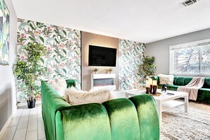 Smart TV, fireplace, video games, books