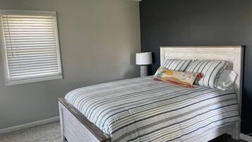 3 Schlafzimmer, Bügeleisen/Bügelbrett, kostenloses WLAN, Bettwäsche