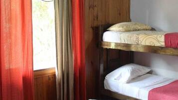 2 habitaciones, wifi gratis y ropa de cama
