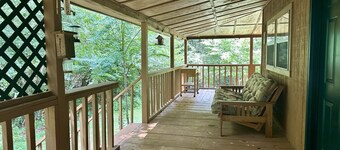 Cozy and Private Smoky Mountain escape-perfect for a romantic getaway