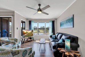 TV, offices - Great views of wildlife & Dunes PGA Golf Course (Myrtle Beach)
