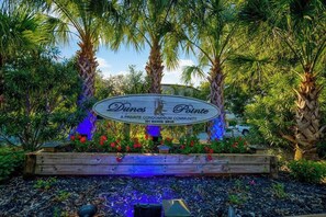 Property grounds - Great views of wildlife & Dunes PGA Golf Course (Myrtle Beach)