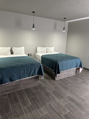 베이직 더블룸 | 무료 WiFi, 침대 시트