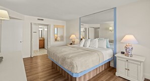 2 bedrooms, free WiFi, bed sheets - Beachfront Beauty — 2BR Coastal Comfort & Prime Location (St. Augustine Beach)