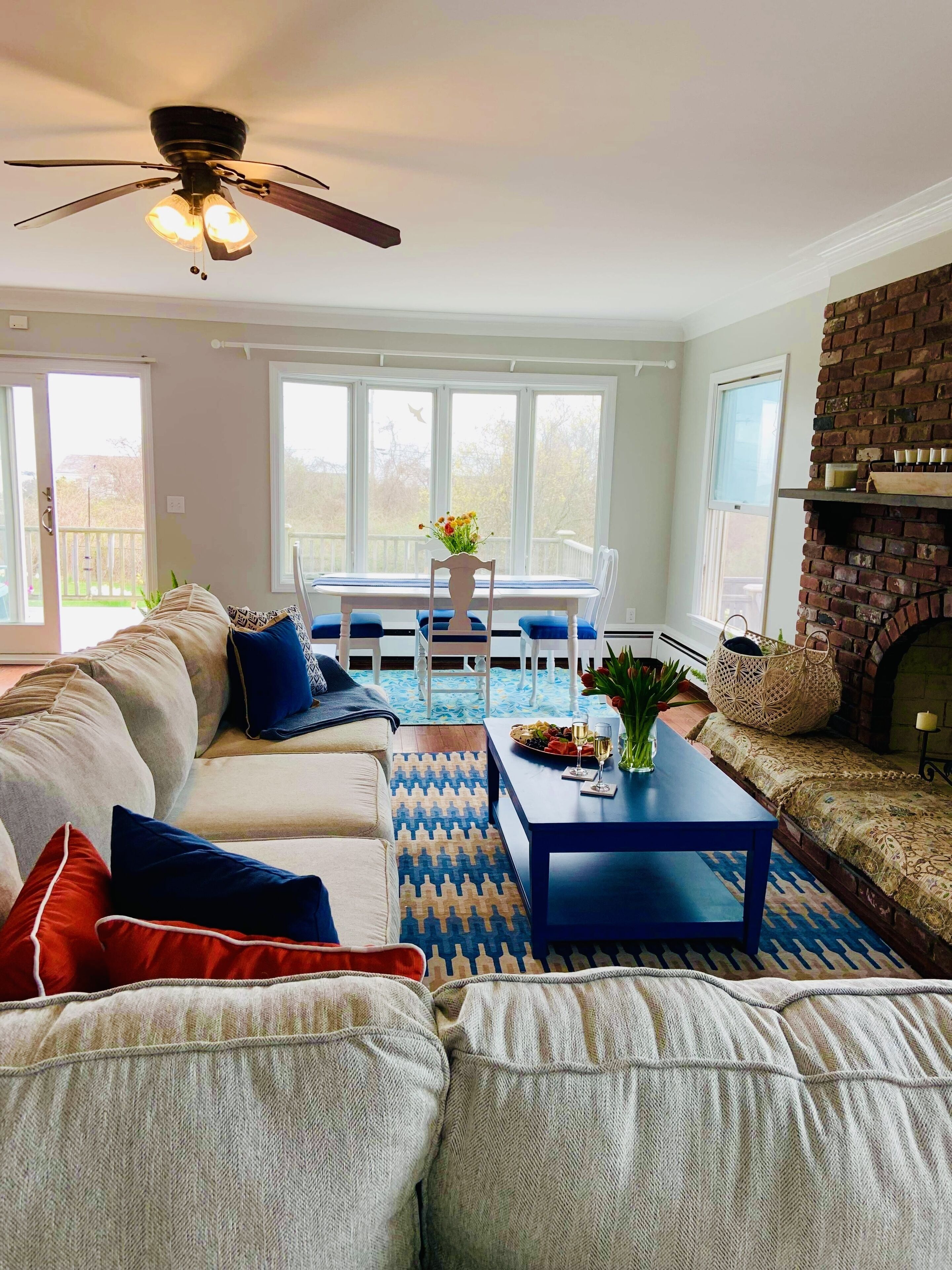 The Mermaid’s Cottage- private beach included!