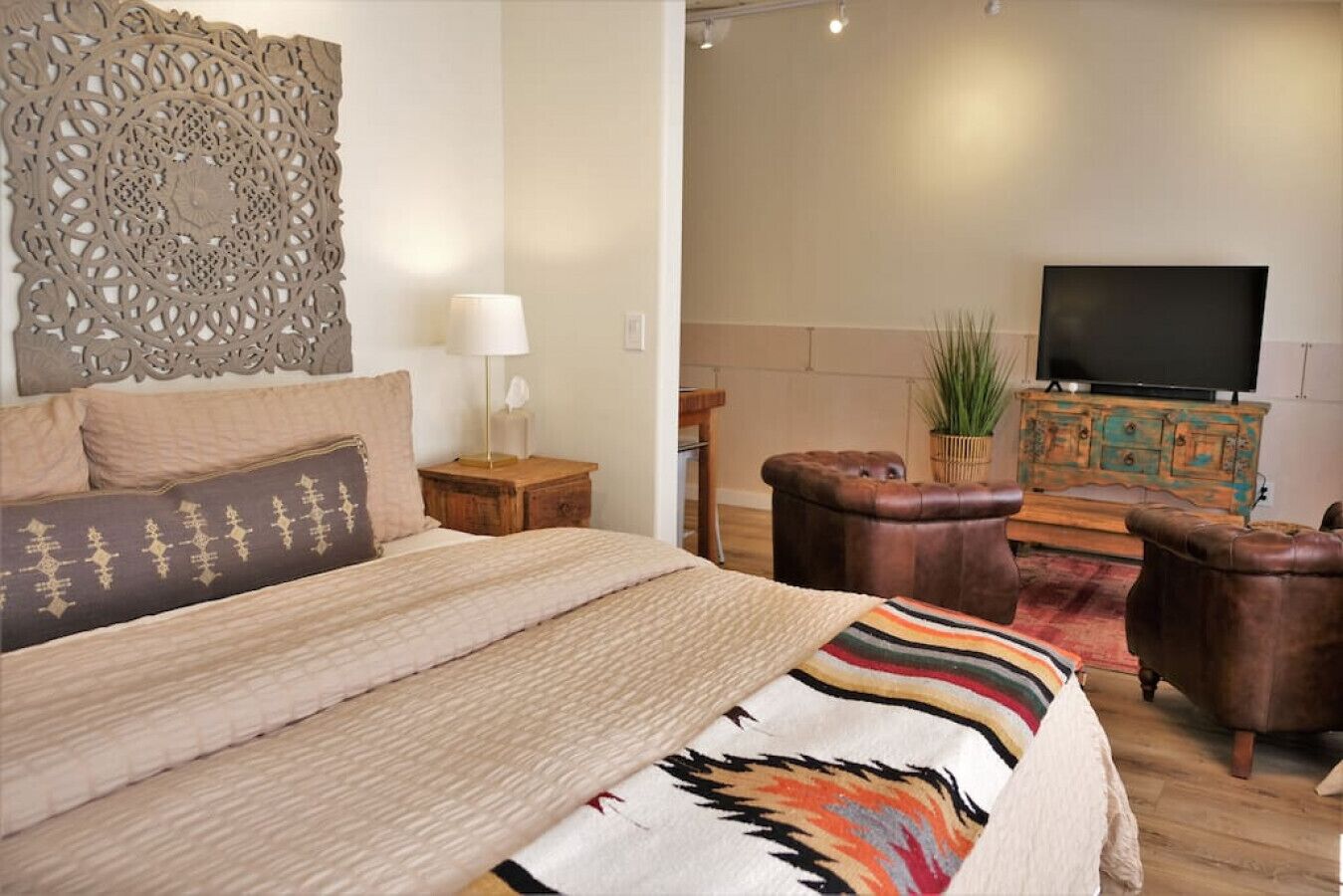 101 W Marcy 203 · View Loft Near Historic Plaza