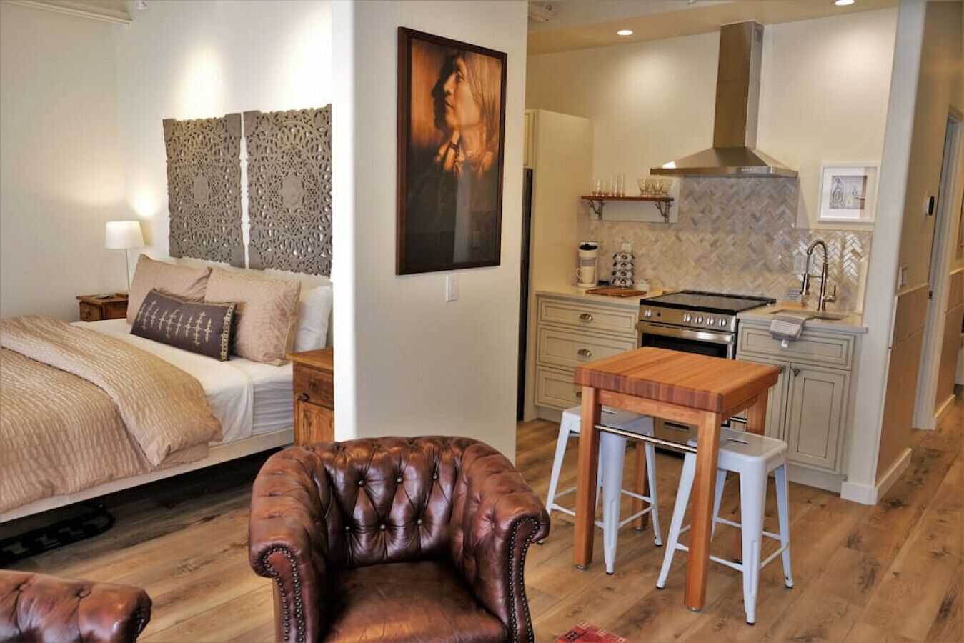 101 W Marcy 203 · View Loft Near Historic Plaza