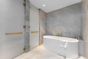 Room - Glamourous Apt w Sea Views at Five Palm (Dubai)