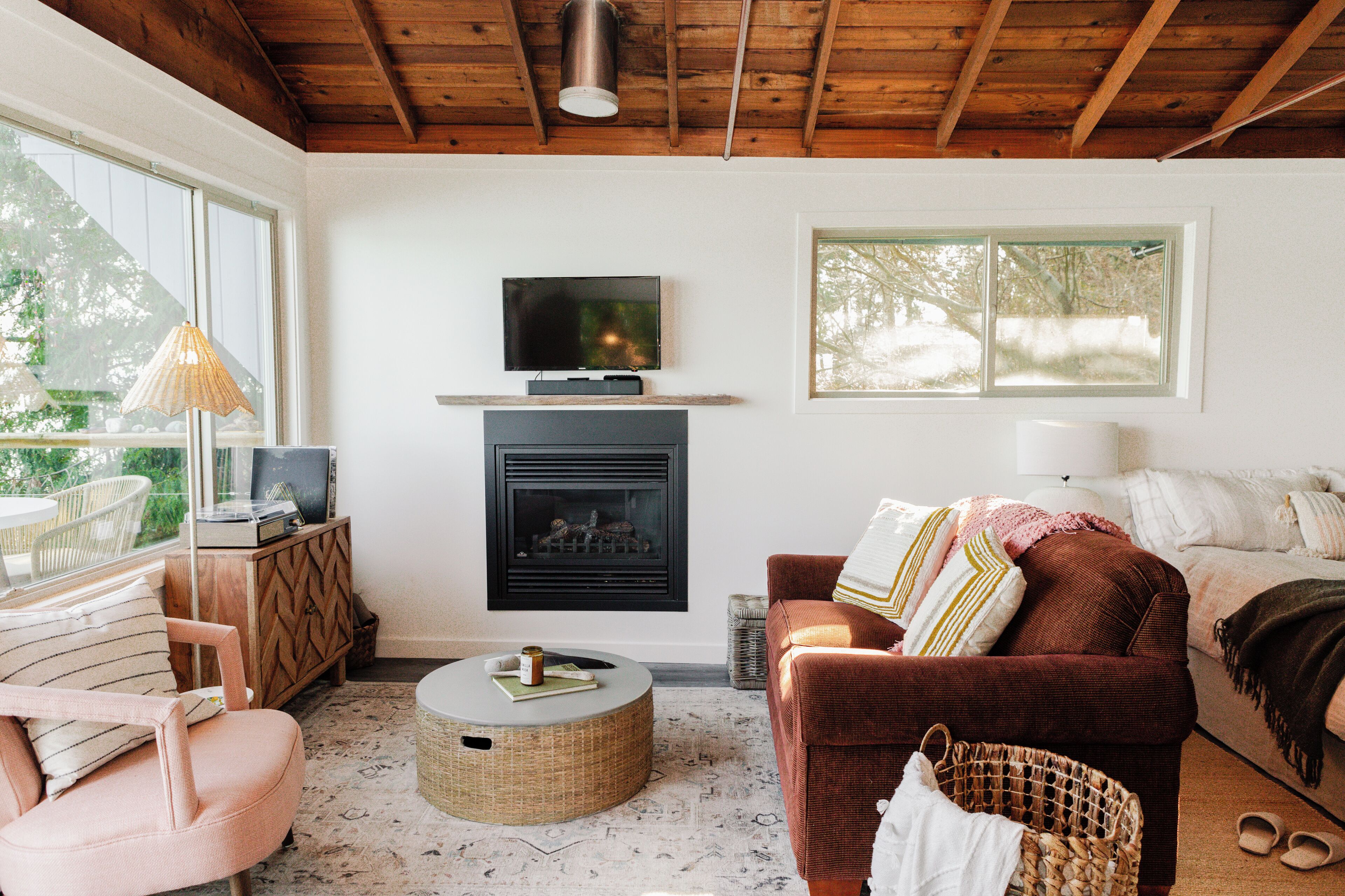 DRIFT Studio / Oceanside / Firepit / Van Isle / BC