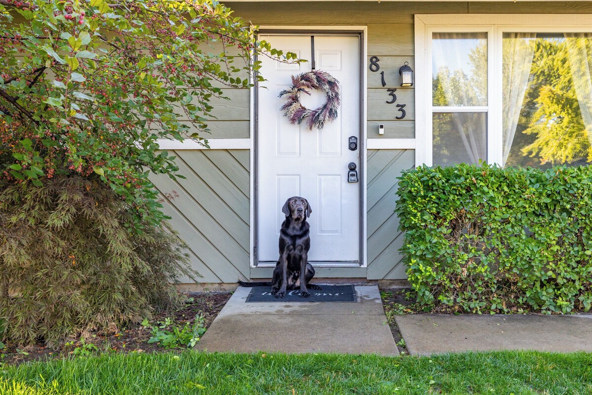 Cozy Boise Gem: Private Yard, Game Room & Workspace