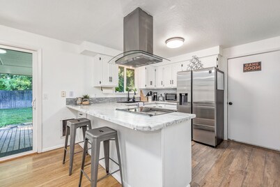 Cozy Boise Gem: Private Yard, Game Room & Workspace
