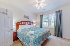 2 makuuhuonetta, silitysrauta/-lauta, internet, vuodevaatteet