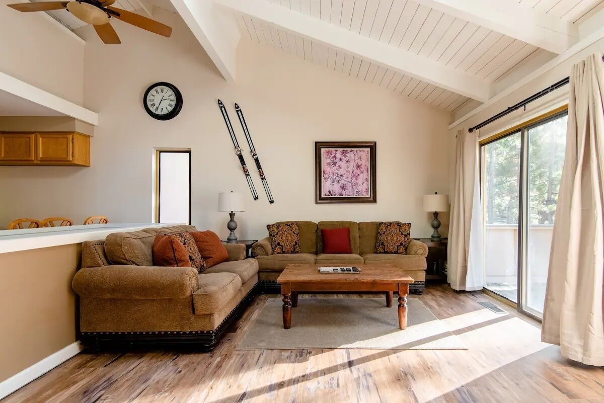 321 - Lovely 3BR Condo near Diamond Peak & Beaches