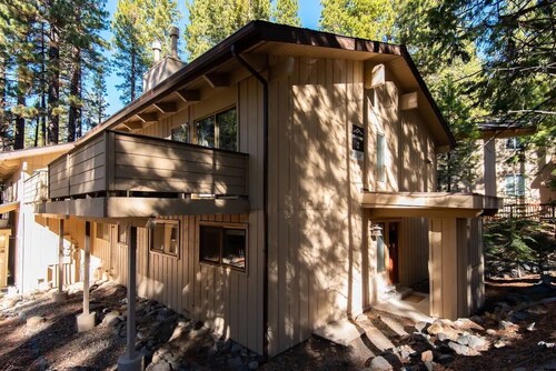 321 - Lovely 3BR Condo near Diamond Peak & Beaches