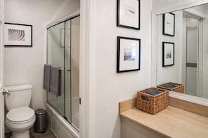 Eco-friendly toiletries, hair dryer, bidet, towels