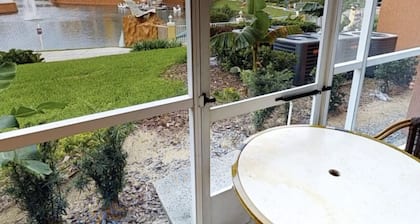 Apartamento cerca de los parques de orlando/ Apartment near Orlando parks