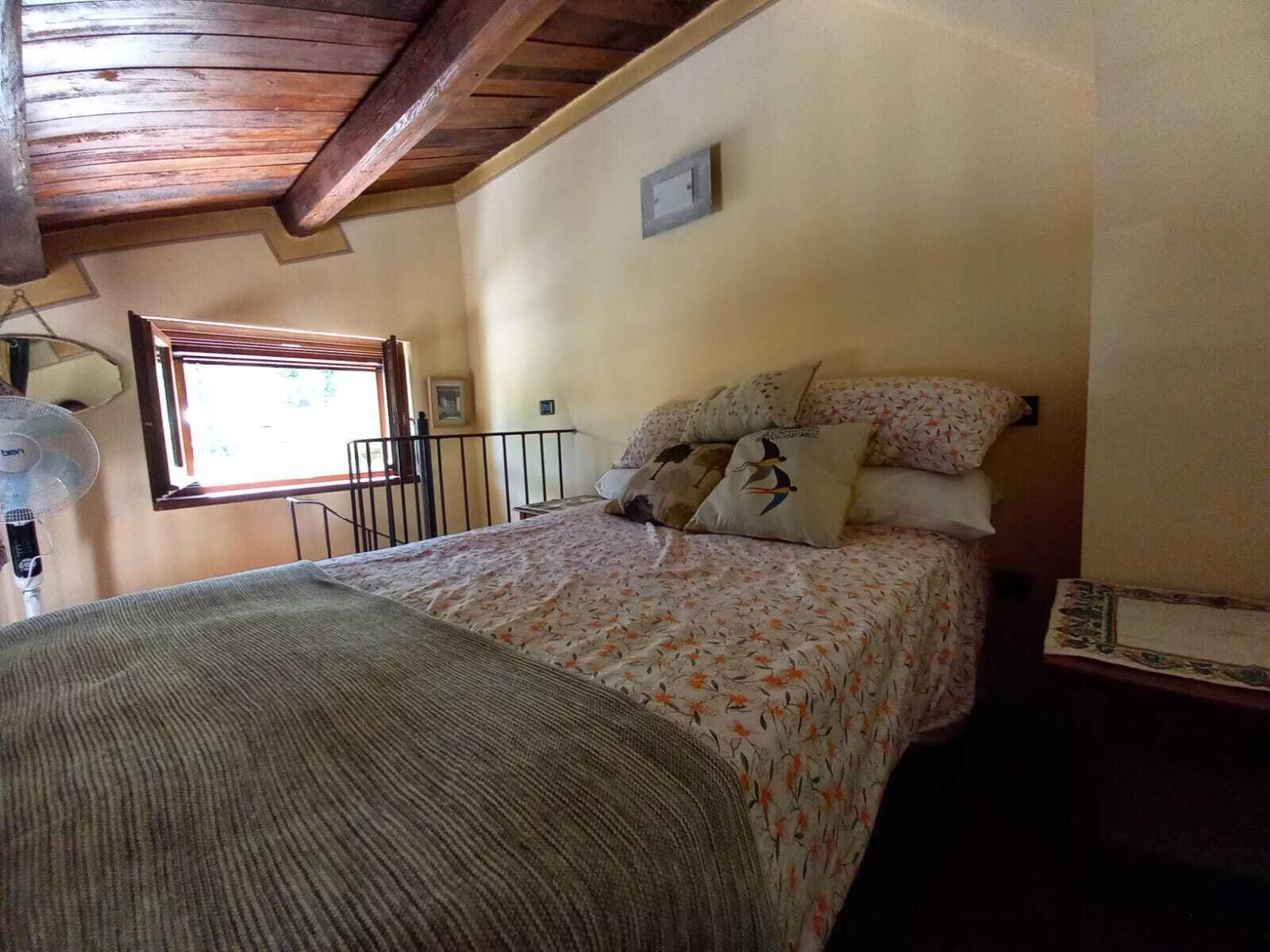 Beautiful 2-Bed Apartment with Pool Access