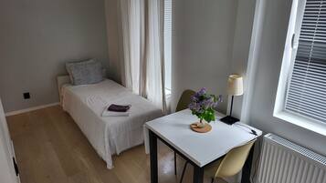 1 habitación, wifi y ropa de cama