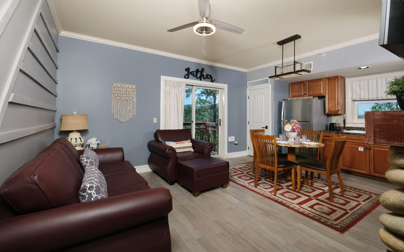 The Smoky Mountain Nest - Close to attractions!