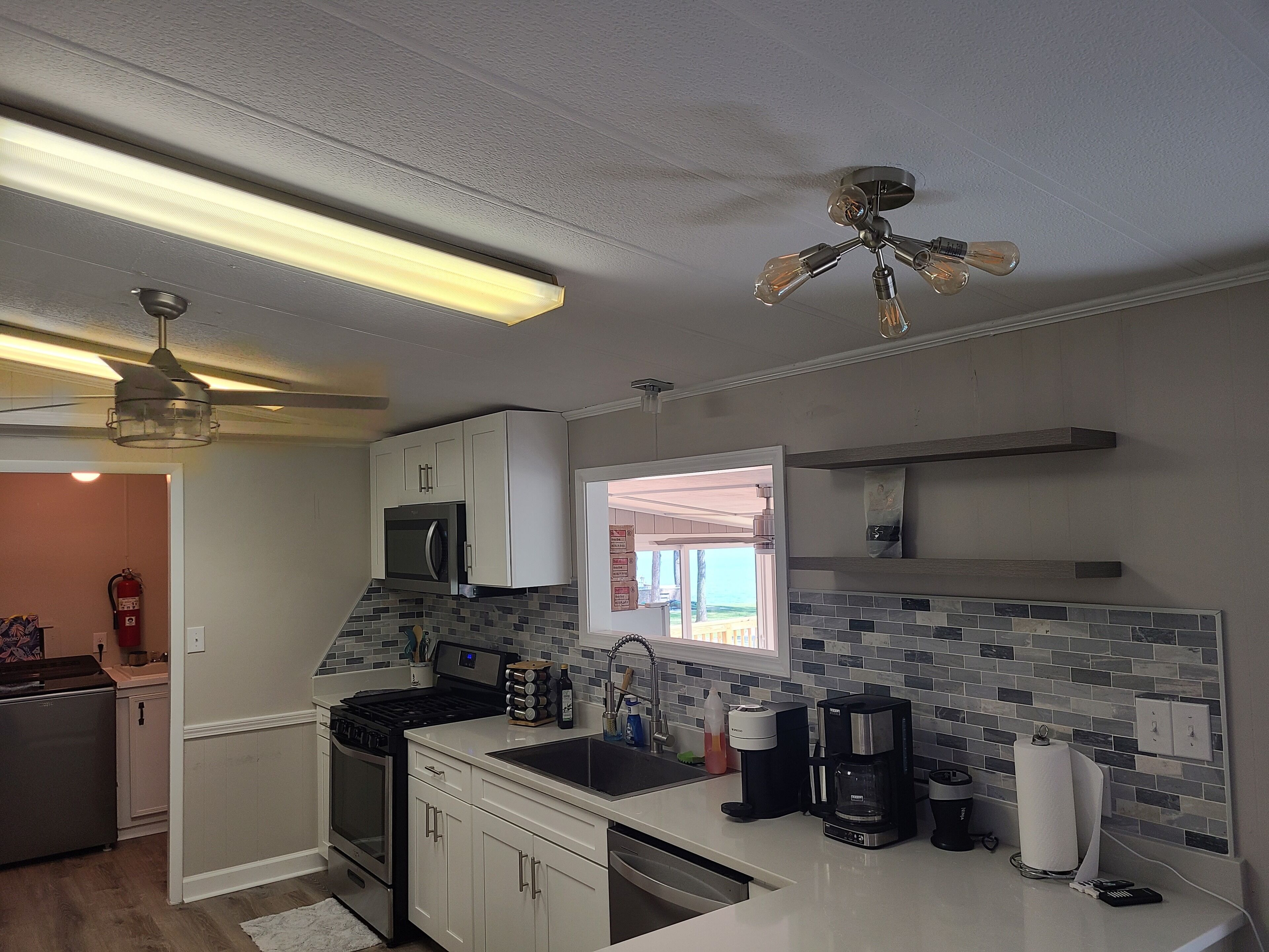 #Private boat ramp, remodeled house, lake front & gorgeous views!