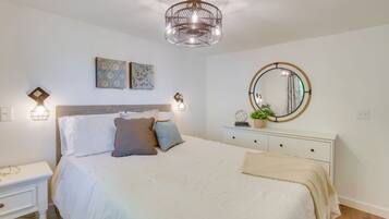 2 Schlafzimmer, Schreibtisch, Bügeleisen/Bügelbrett, WLAN