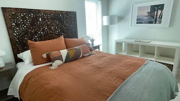 2 bedrooms, iron/ironing board, travel crib, free WiFi
