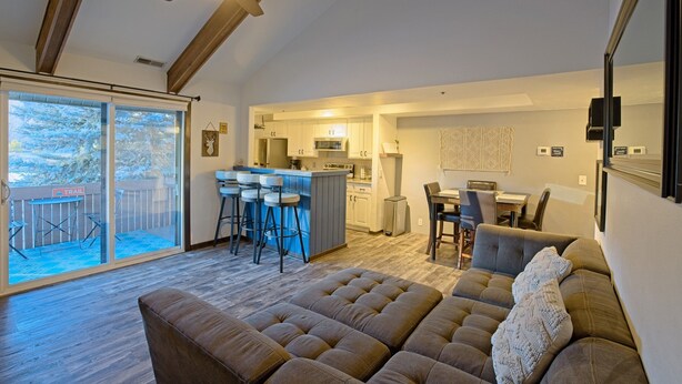TV, fireplace - Park City Mountain View Condo | Amazing Ski Location! (Park City)