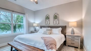 3 bedrooms, iron/ironing board, travel crib, free WiFi